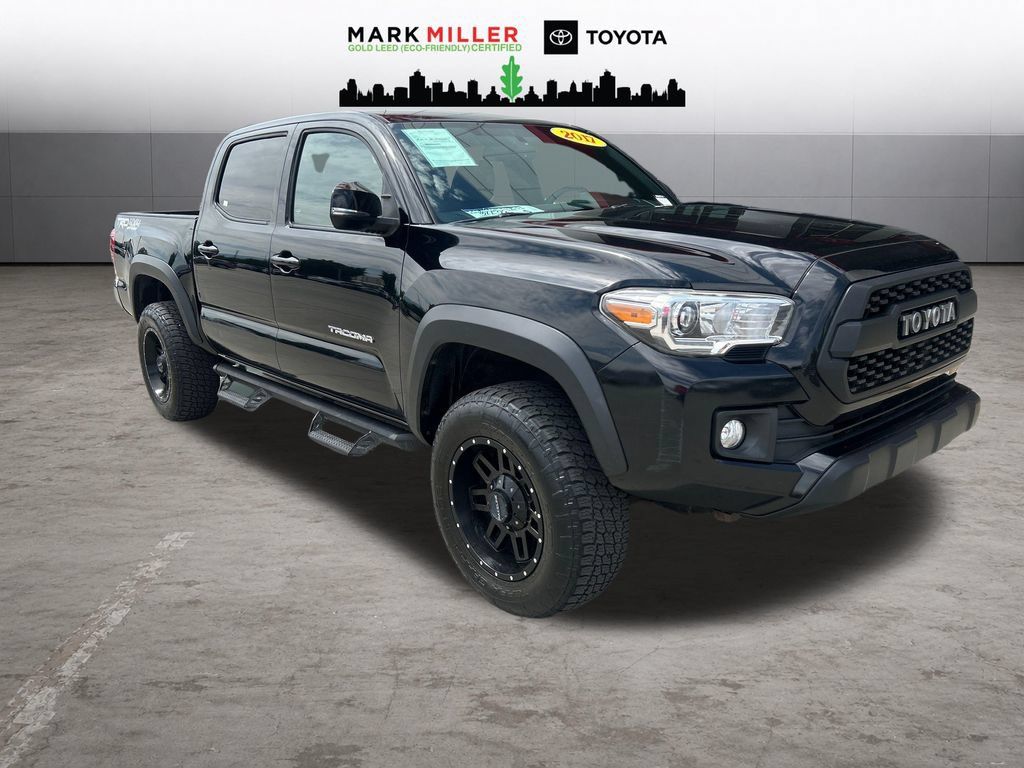 Used 2017 Toyota Tacoma TRD Off-Road w/ Tow Package (A/T) AWD/4WD image 8