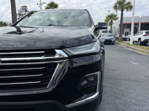 Used 2023 Chevrolet Traverse LT image 5