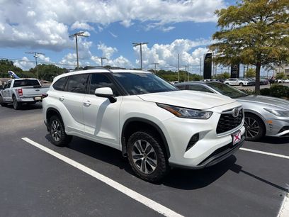 Used 2020 Toyota Highlander XLE