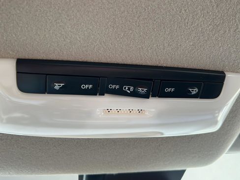 New 2025 Nissan Versa SV w/ Trunk Package image 23