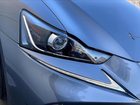 Used 2020 Lexus IS 350 F Sport image 28