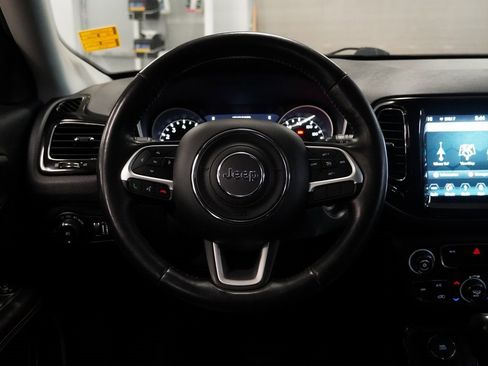 Used 2018 Jeep Compass Limited w/ Navigation Group image 10