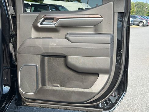 Used 2026 GMC Sierra 1500 SLT AWD/4WD image 33