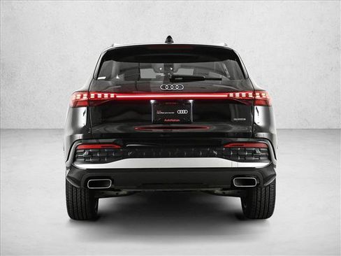 Certified 2025 Audi Q5 Premium w/ Convenience Package AWD/4WD image 7