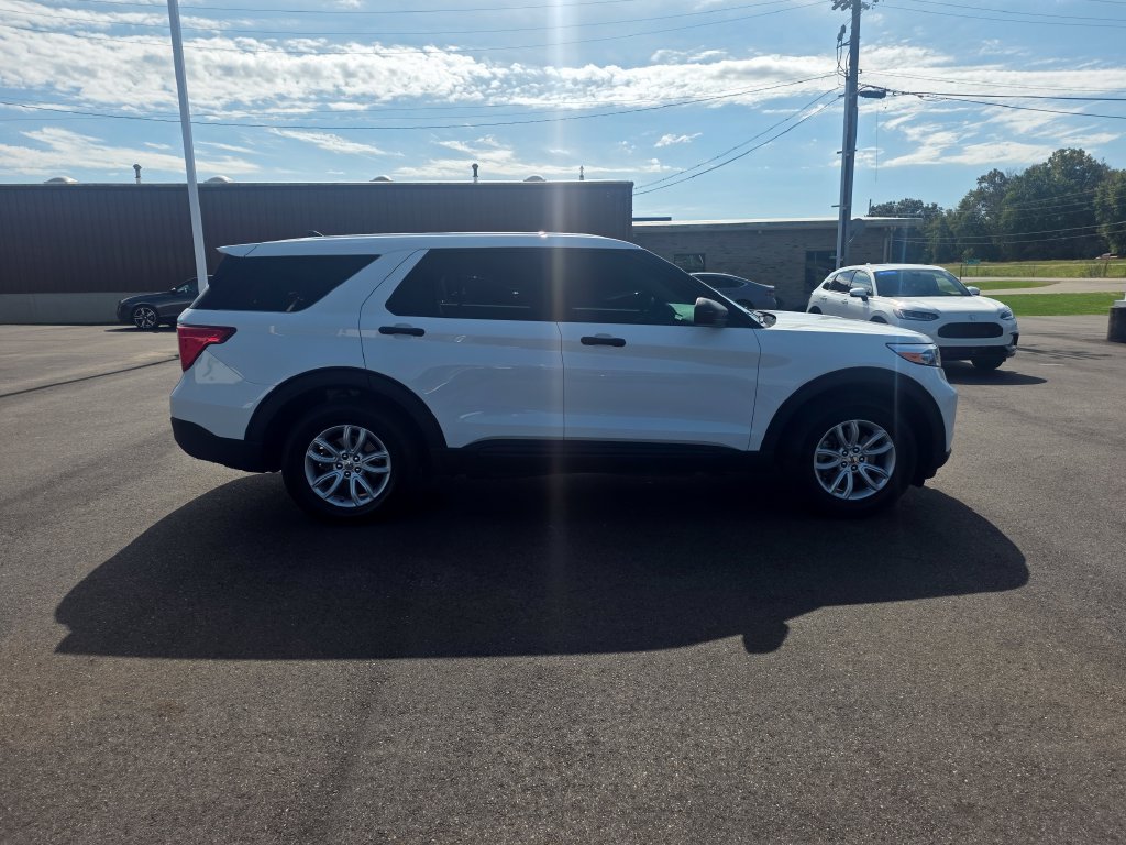 Used 2021 Ford Explorer 4WD w/ Class III Trailer Tow Package image 2