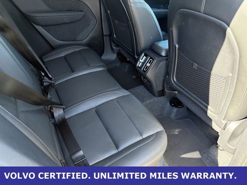 Certified 2025 Volvo XC40 B5 Plus image 31