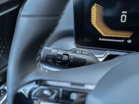New 2026 Kia Sorento S FWD image 17