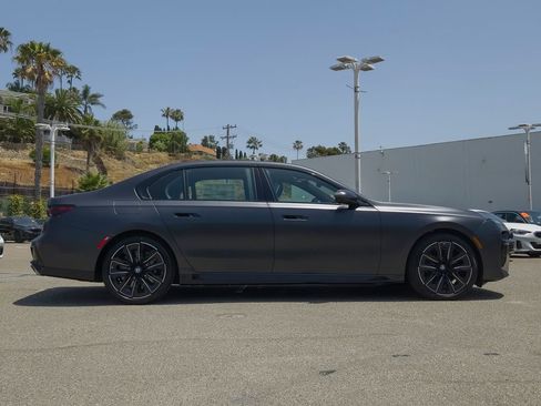 New 2026 BMW 760i xDrive w/ Executive Package AWD/4WD image 4