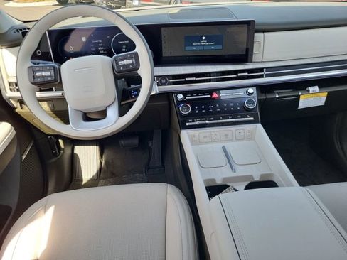 Used 2024 Hyundai Santa Fe Calligraphy image 17