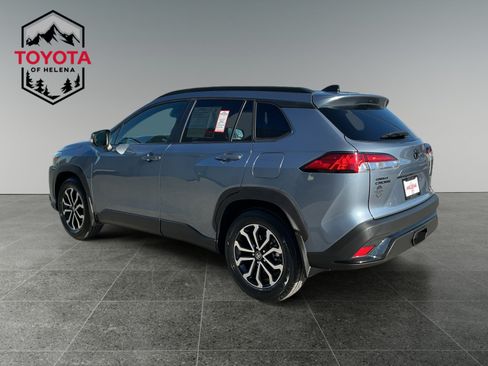 Used 2025 Toyota Corolla Cross AWD Hybrid w/ Moonroof Package image 3