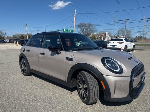 Used 2024 MINI Cooper S FWD image 4
