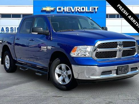 Used 2019 RAM 1500 Classic SLT w/ Luxury Group AWD/4WD image 1