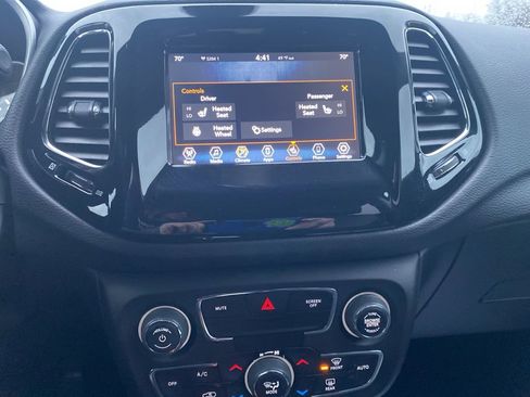 Certified 2019 Jeep Compass Altitude image 30