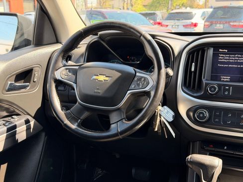 Used 2020 Chevrolet Colorado LT AWD/4WD image 33