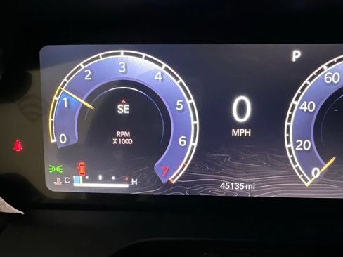 Used 2024 Jeep Grand Cherokee Altitude AWD/4WD image 44