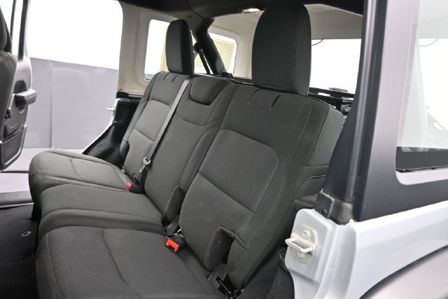 Used 2023 Jeep Wrangler Unlimited Sport AWD/4WD image 15