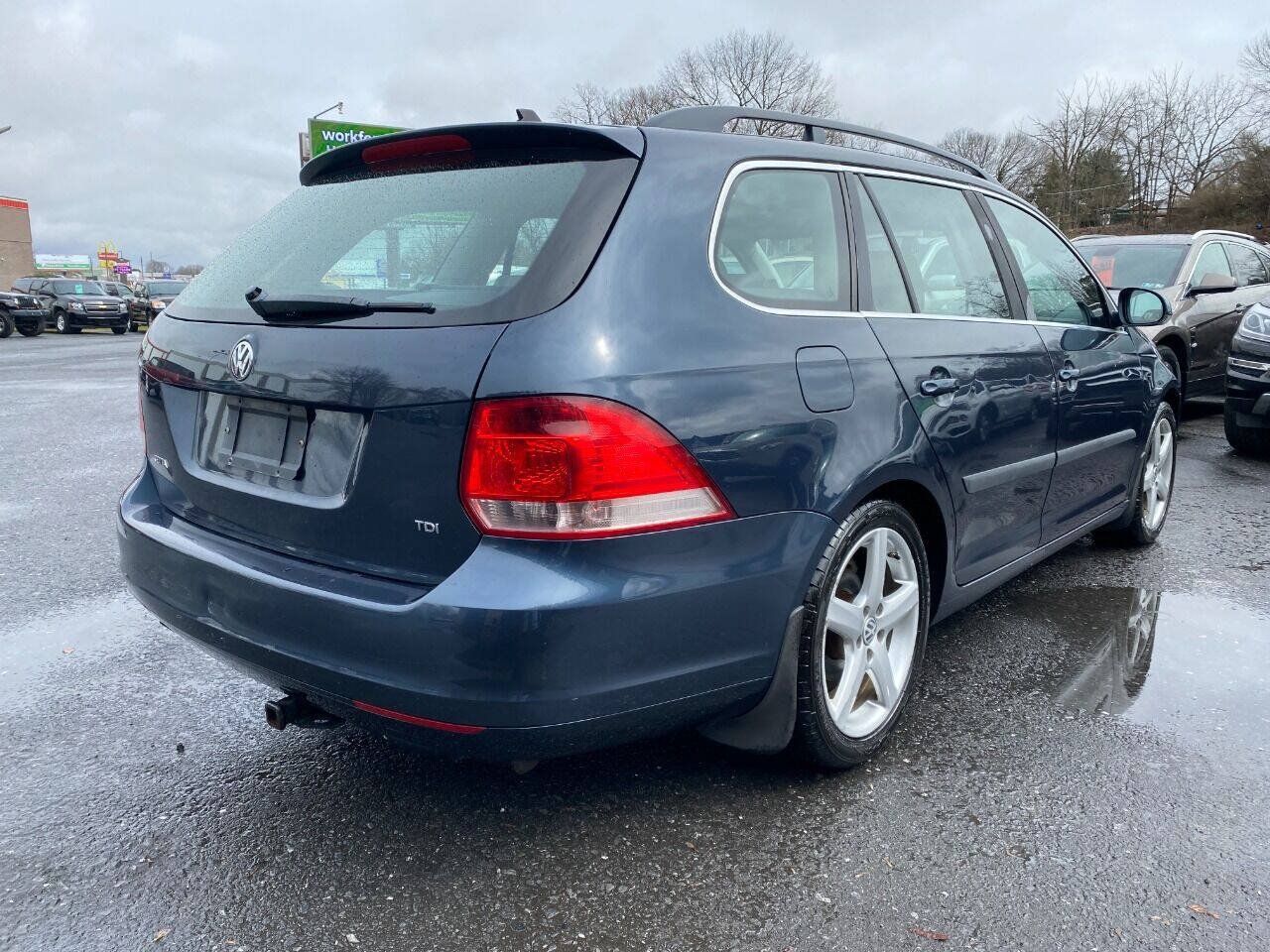 Used 2009 Volkswagen Jetta TDI FWD image 5