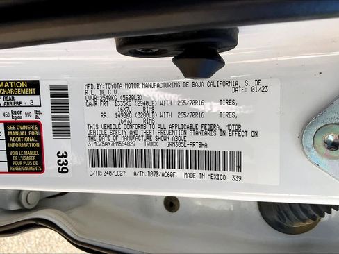 Used 2023 Toyota Tacoma TRD Off-Road image 34