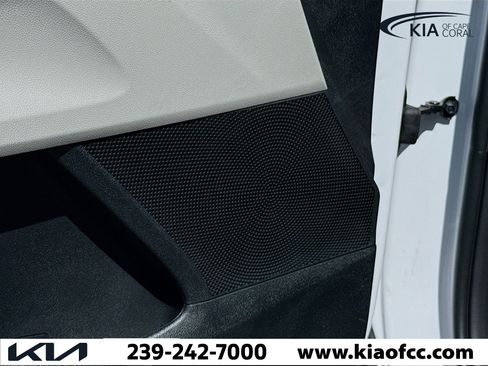 New 2026 Kia Sorento S FWD image 21