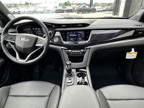 New 2025 Cadillac XT6 Premium Luxury w/ Technology Package image 10