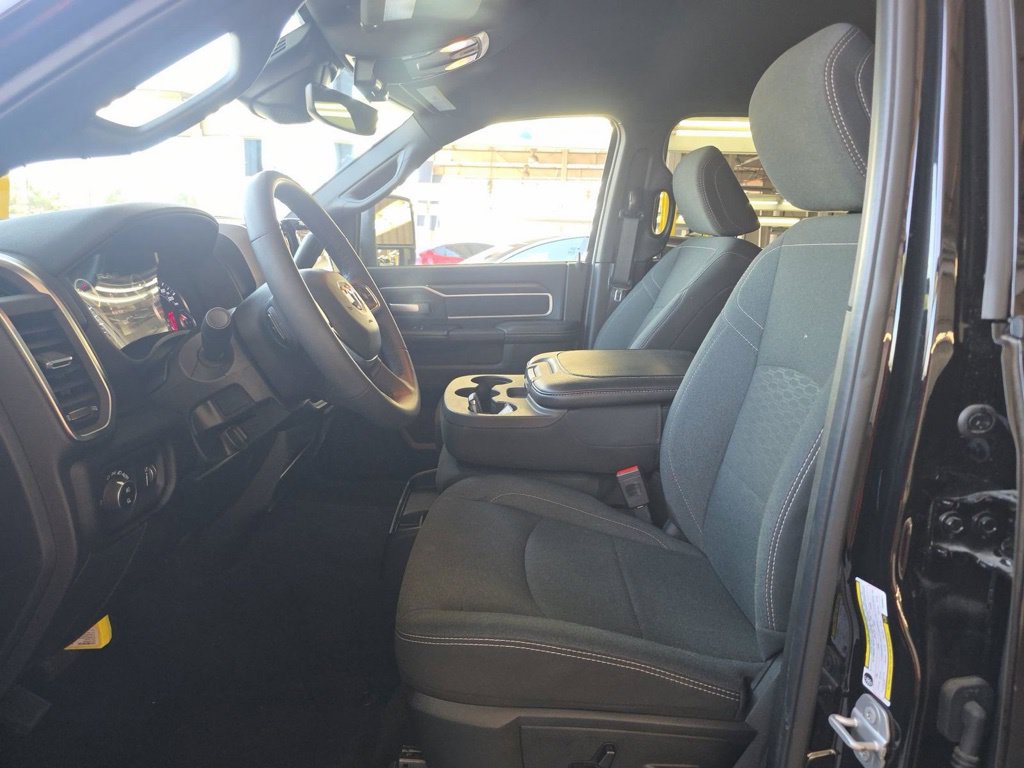 Used 2026 RAM 2500 Big Horn AWD/4WD image 5