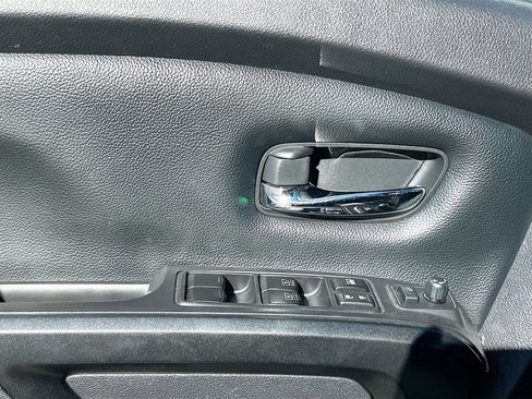 Used 2023 Nissan Titan PRO-4X w/ Pro-4x Convenience Package image 18