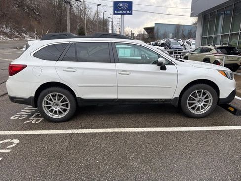 Used 2015 Subaru Outback 2.5i Limited image 15