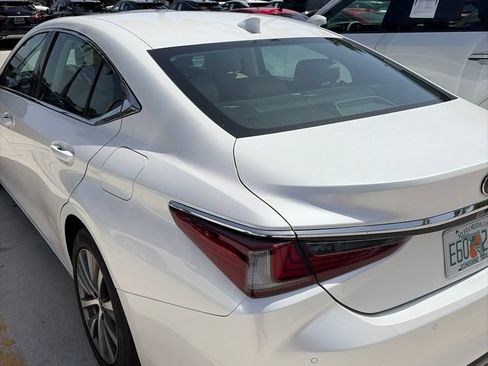 Used 2020 Lexus ES 350 w/ Premium Package FWD image 5