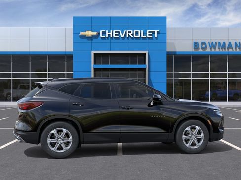 New 2026 Chevrolet Blazer LT w/ Convenience Package FWD image 5