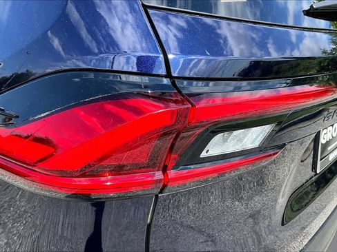 Used 2024 Toyota Grand Highlander AWD image 29