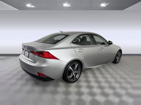 Used 2019 Lexus IS 300 w/ Premium Package RWD image 9