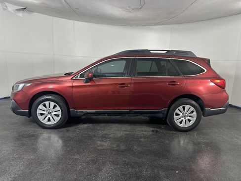 Used 2018 Subaru Outback 2.5i Premium w/ Popular Package #1 image 8