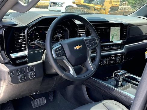 New 2026 Chevrolet Silverado 1500 LTZ w/ LTZ Premium Texas Edition AWD/4WD image 6