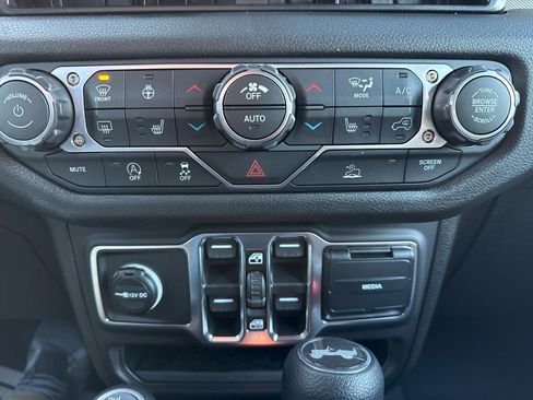 New 2026 Jeep Wrangler Unlimited Sport AWD/4WD image 39