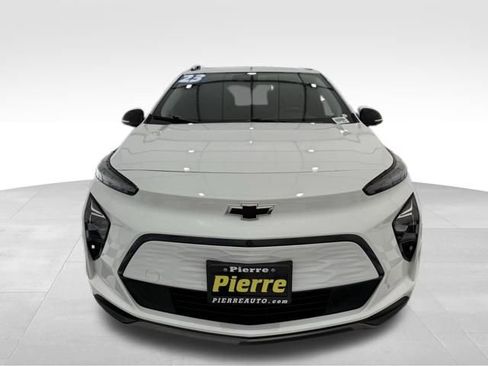 Used 2023 Chevrolet Bolt EUV Premier w/ Sun & Sound Package image 7