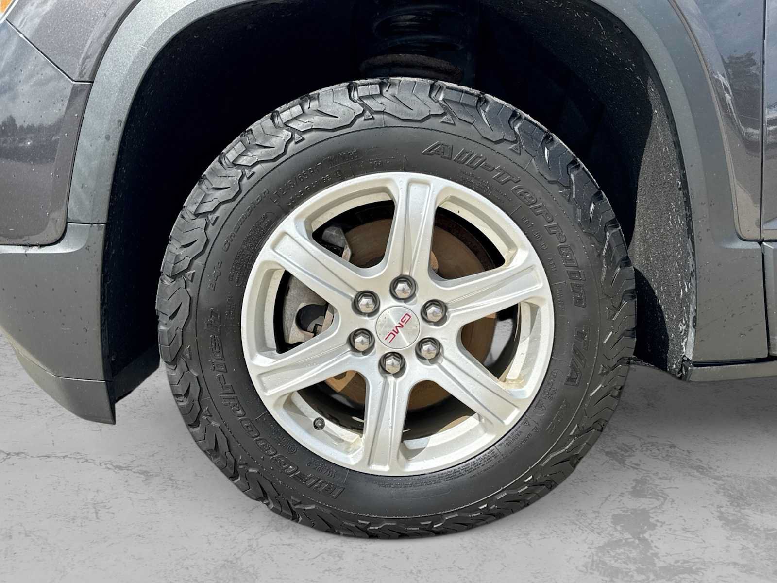 Used 2017 GMC Acadia SLE FWD image 13