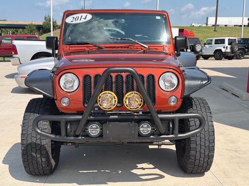 Used 2014 Jeep Wrangler Sahara w/ Connectivity Group AWD/4WD image 3