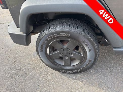 Used 2017 Jeep Wrangler Unlimited Sport w/ Quick Order Package 24S image 32