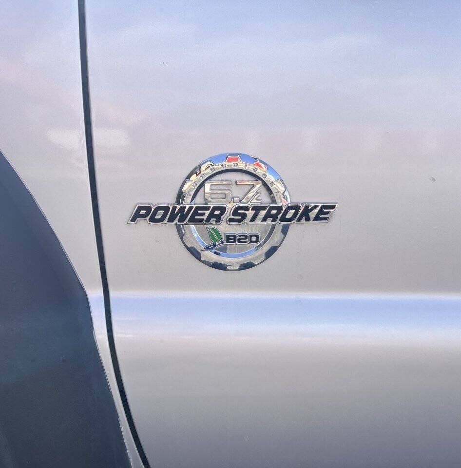 Used 2016 Ford F550 Luxury RWD image 11