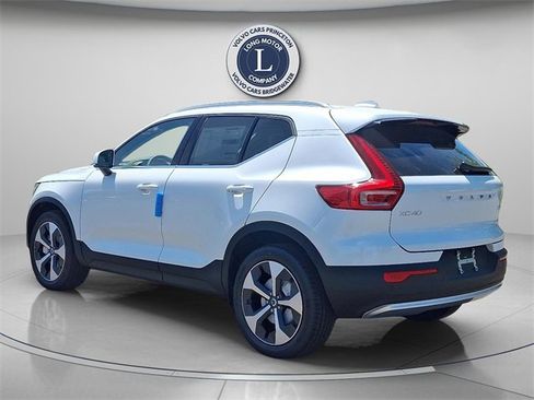 New 2025 Volvo XC40 B5 Core w/ Protection Package Premier image 5