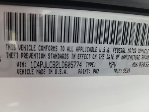 Used 2020 Jeep Cherokee Latitude FWD image 33