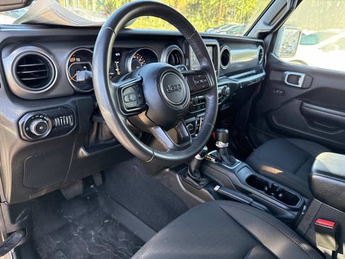 Used 2021 Jeep Wrangler Unlimited Sport image 22
