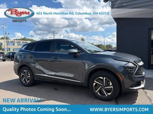 Used 2025 Kia Sportage LX AWD/4WD image 1