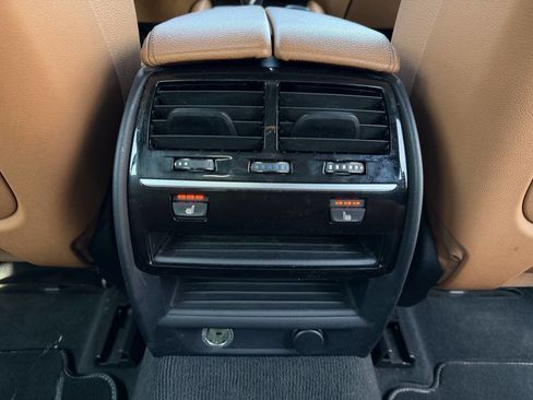 Used 2018 BMW 640i Gran Turismo xDrive image 27