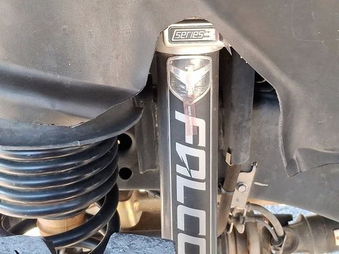 Used 2021 Jeep Wrangler Unlimited Rubicon image 32