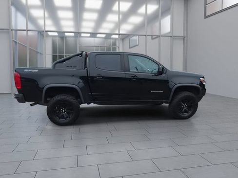 Used 2022 Chevrolet Colorado ZR2 w/ ZR2 Midnight Special Edition AWD/4WD image 9