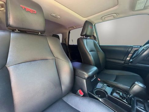 Used 2020 Toyota 4Runner Venture w/ Moonroof Package AWD/4WD image 26