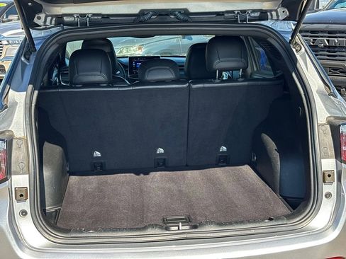 Used 2023 Jeep Compass Limited image 25