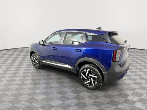 New 2026 Nissan Kicks SV image 6