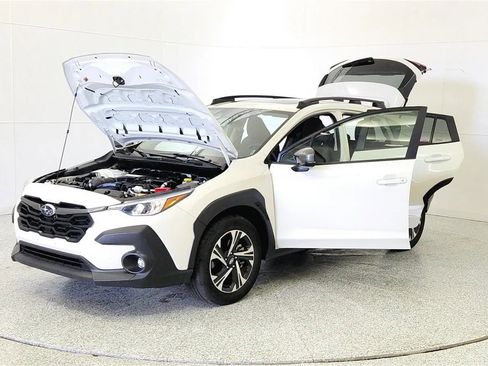 Used 2025 Subaru Crosstrek 2.0i Premium AWD/4WD image 10